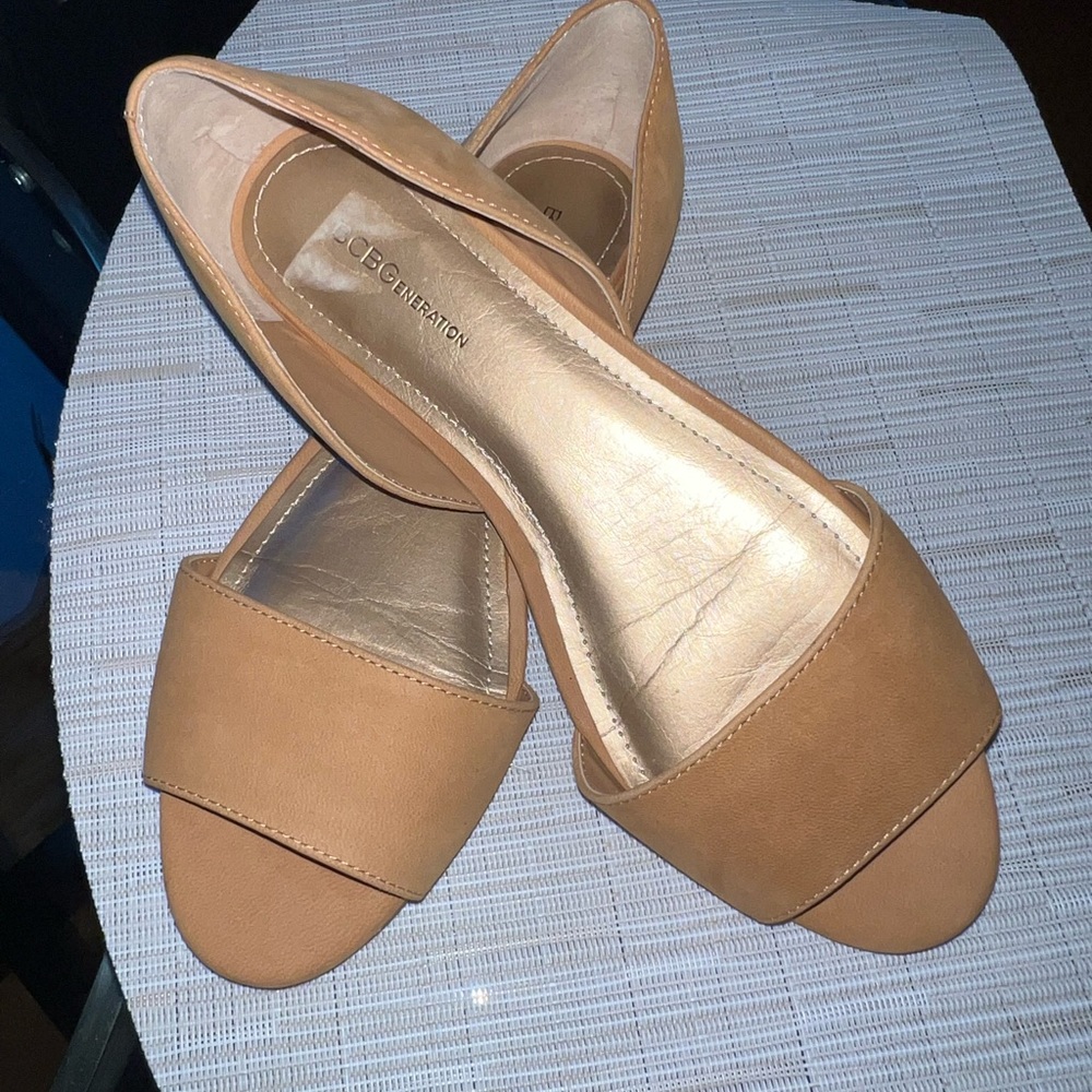 BCBG flats